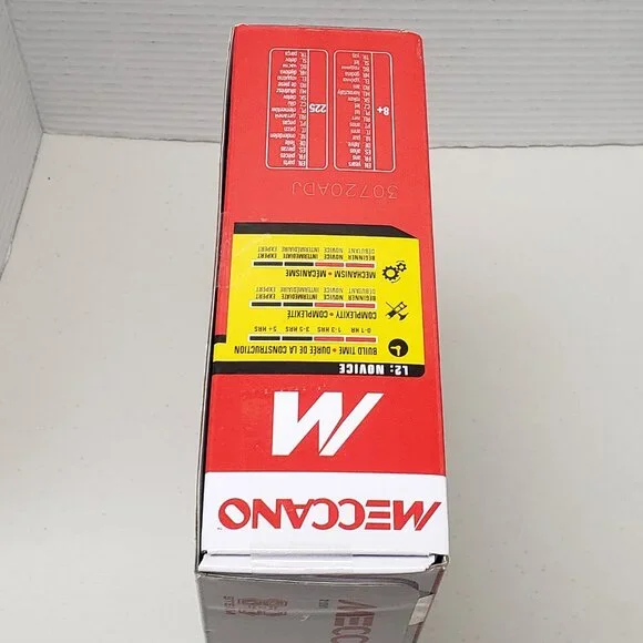 Meccano 10-in-1 Racing Vehicles Set 21201 - Picture 6 of 9